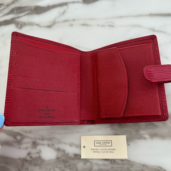 Louis Vuitton Epi Red Wallet - Picture 2 of 15